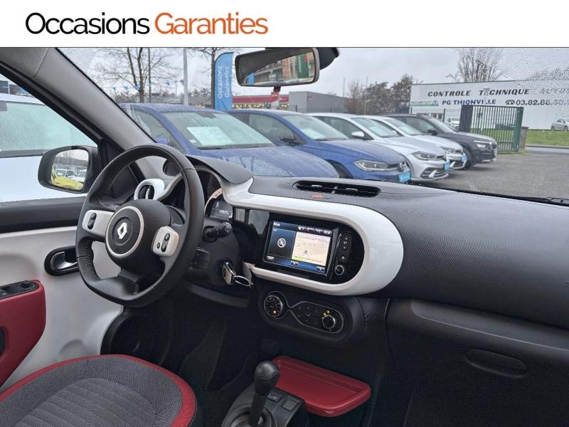 Voitures occasions RENAULT TWINGO Intens Thionville