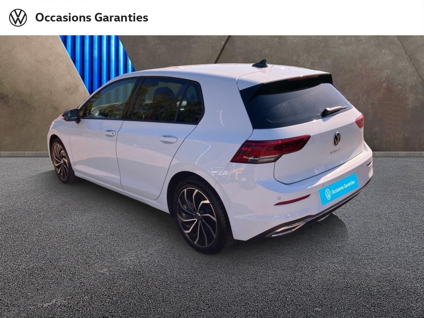 Voitures occasions VOLKSWAGEN GOLF Active Thionville