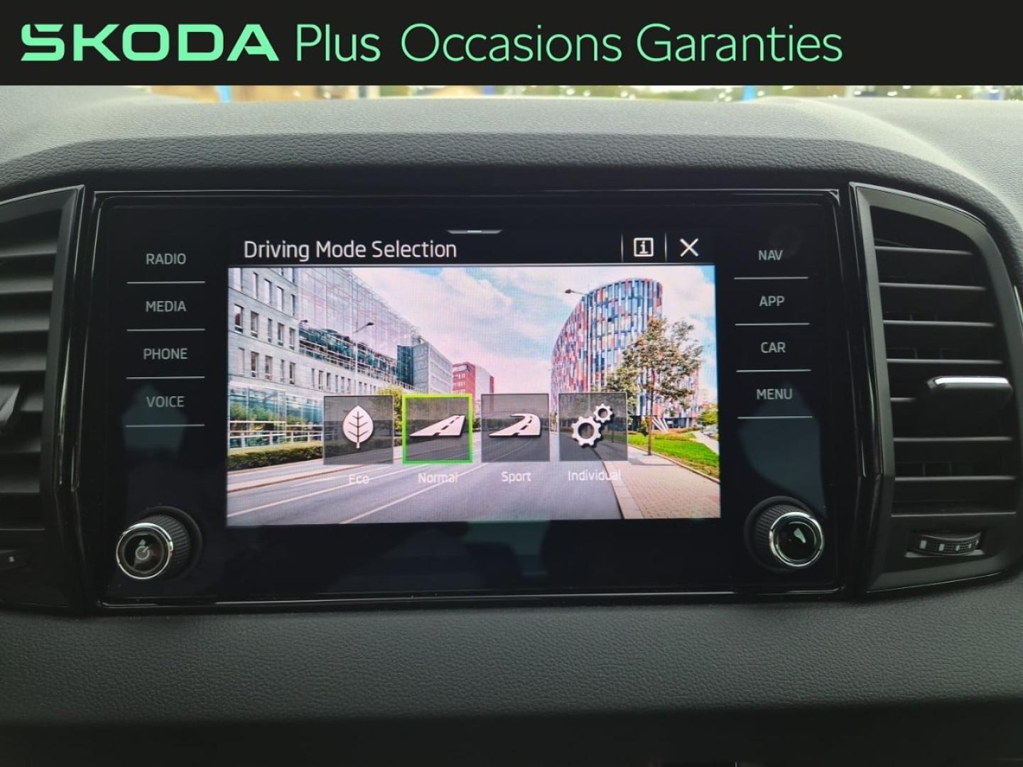 Voitures occasions ŠKODA KAROQ Sportline Metz