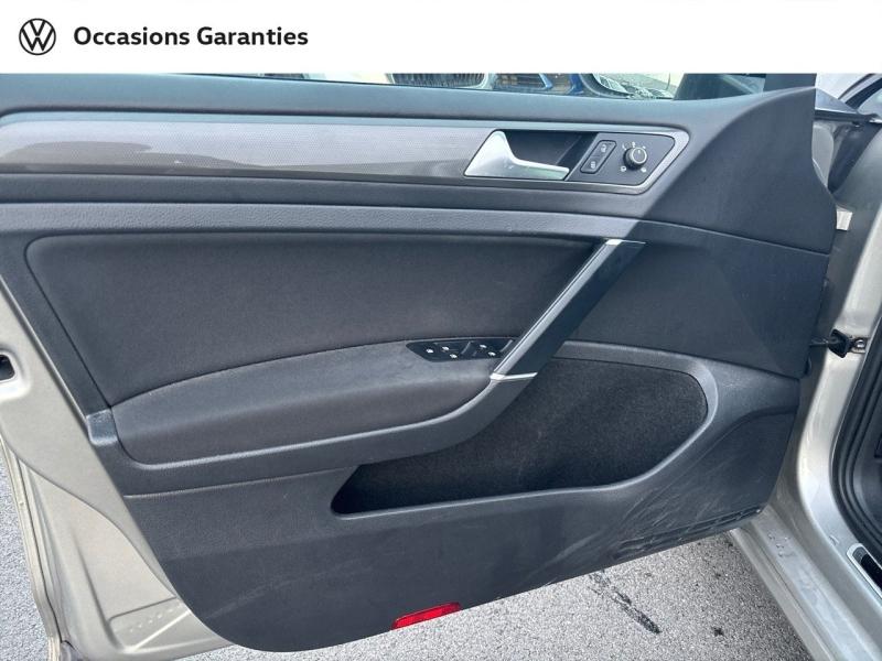 Voitures occasions VOLKSWAGEN GOLF IQ.Drive Dechy