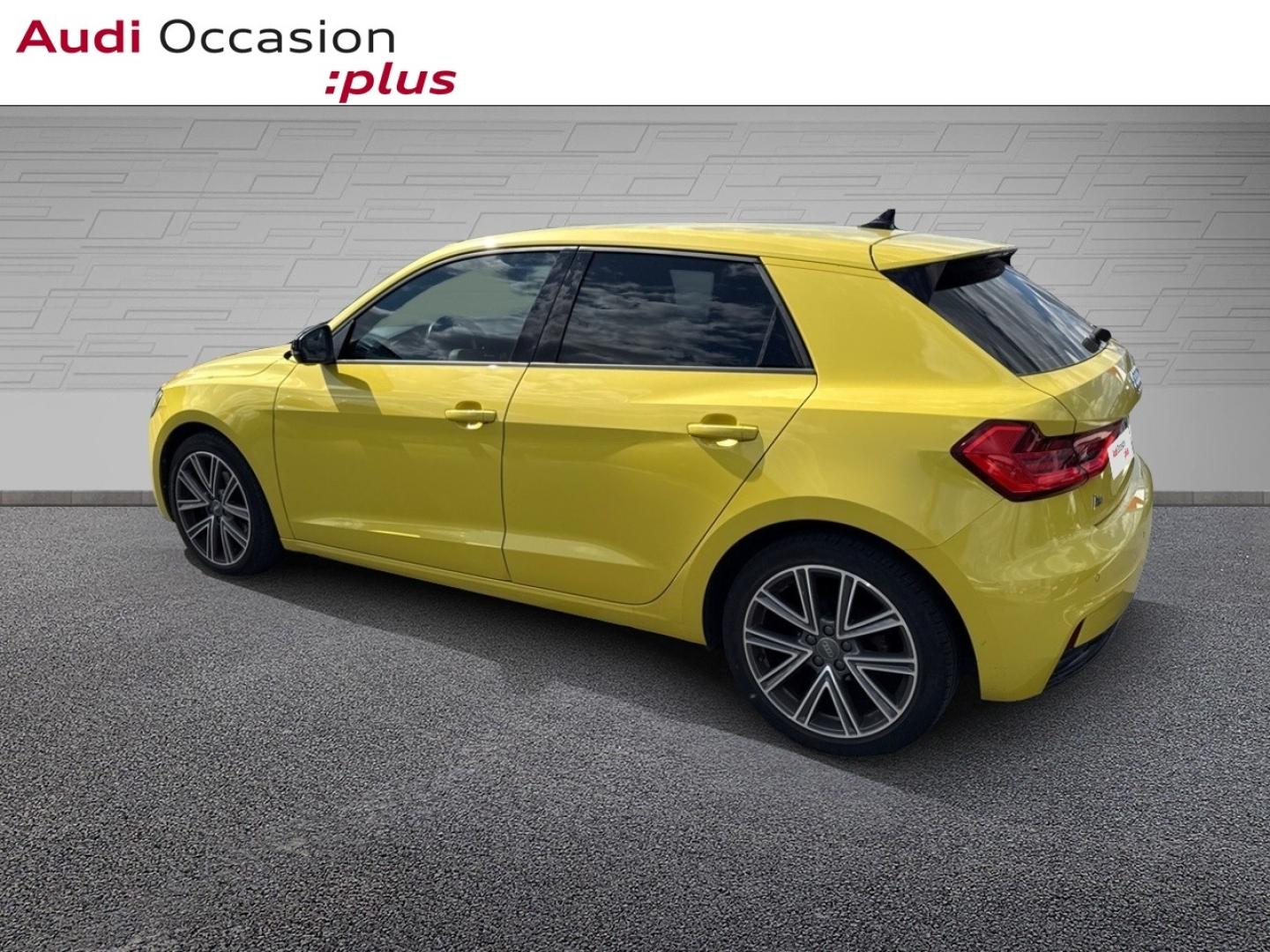 Voitures occasions Audi A1 Sportback Design luxe Dechy