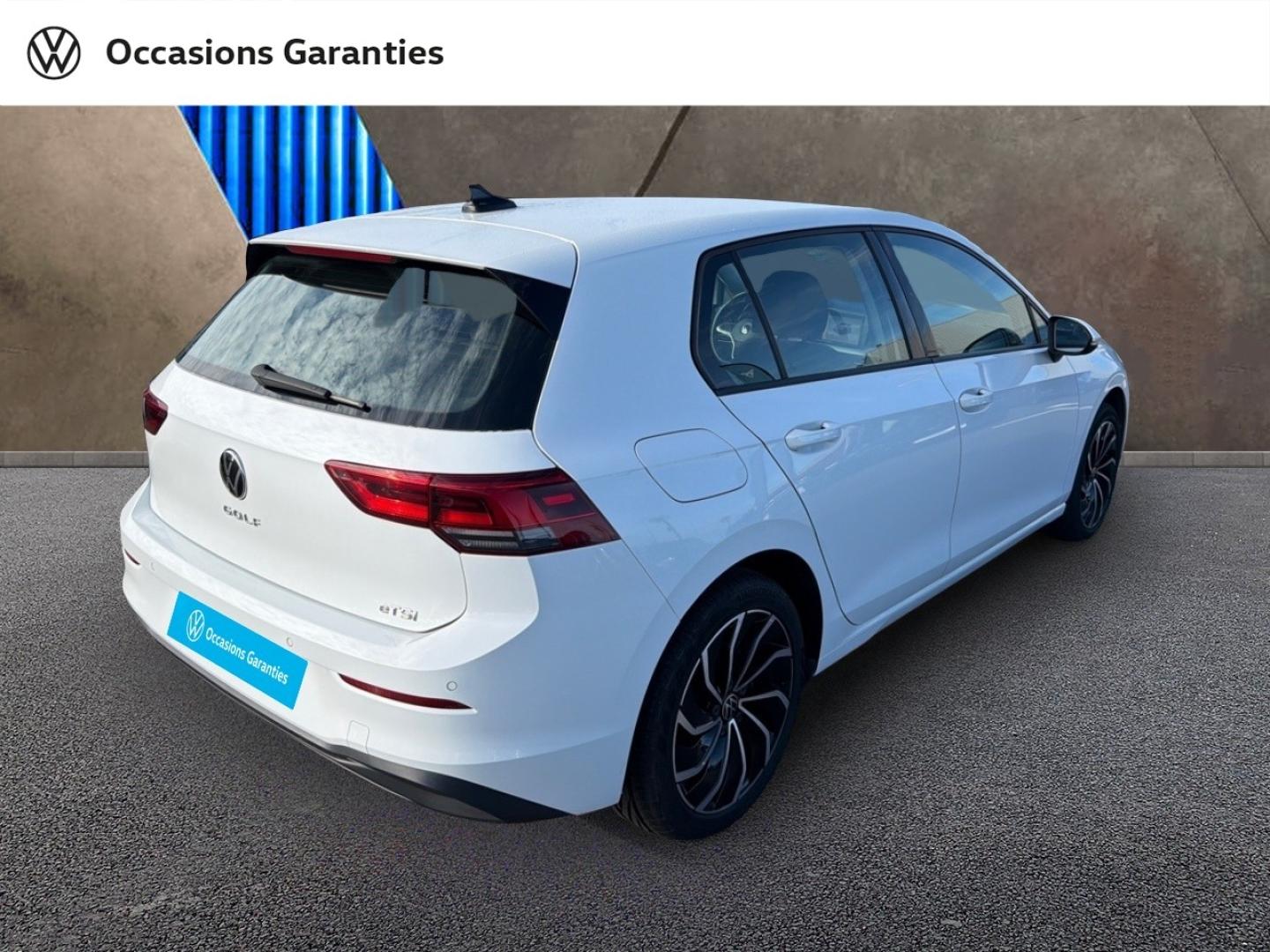 Voitures occasions VOLKSWAGEN GOLF Life 1st Dechy