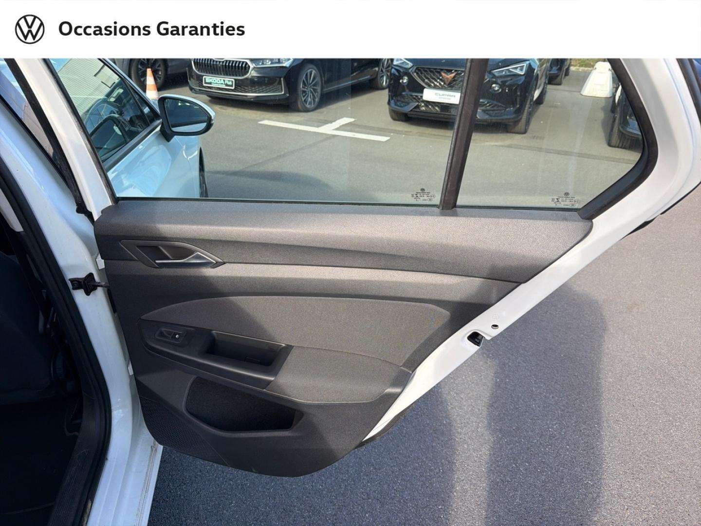Voitures occasions VOLKSWAGEN GOLF Life 1st Dechy