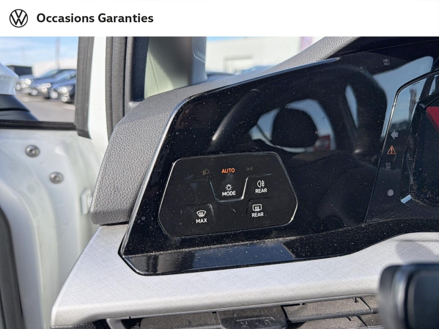 Voitures occasions VOLKSWAGEN GOLF Life 1st Dechy