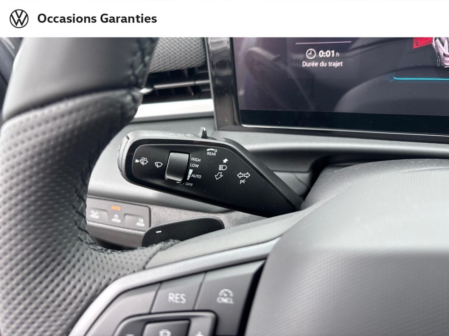 Voitures occasions VOLKSWAGEN T-ROC R-Line Lens
