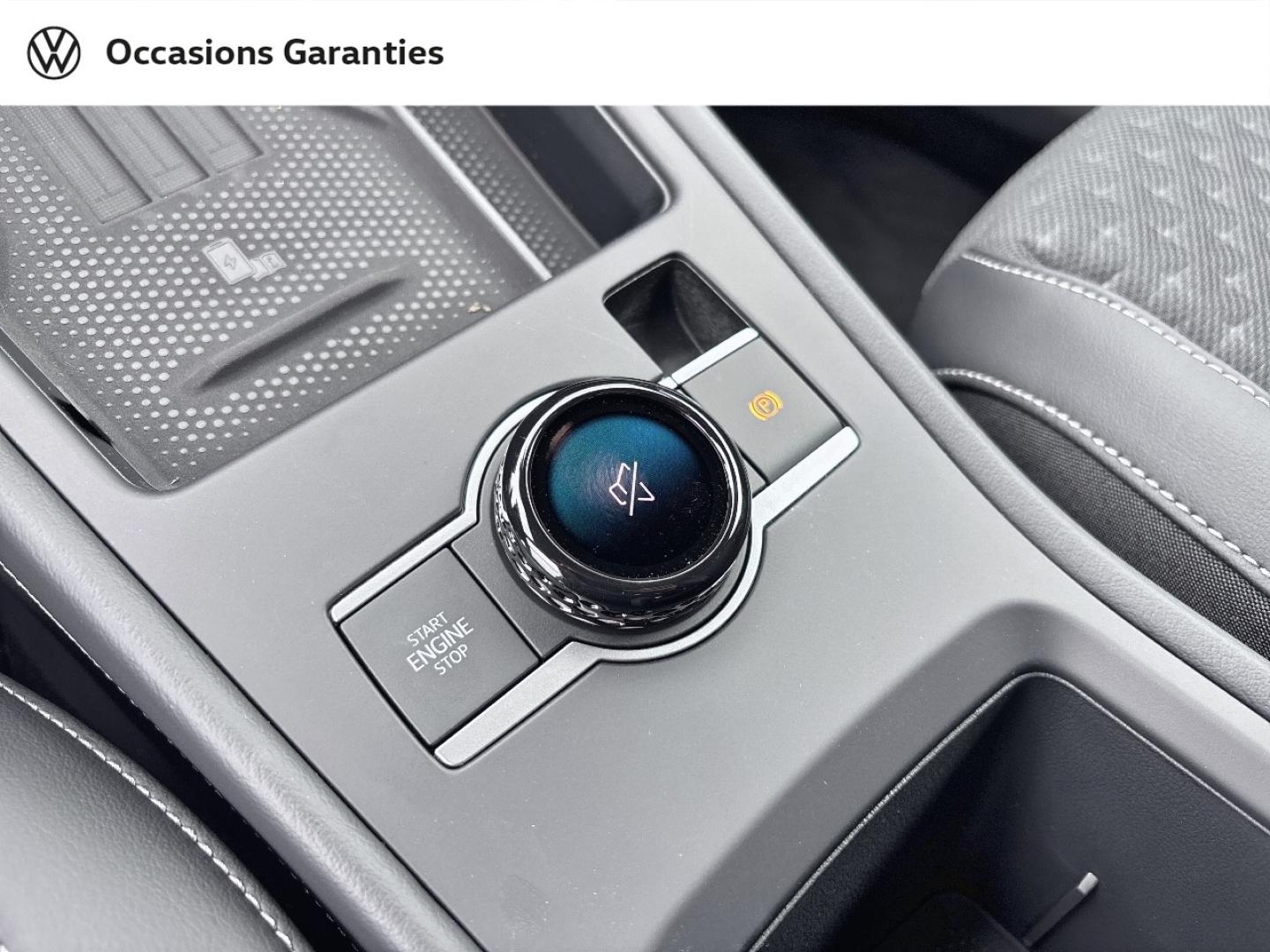 Voitures occasions VOLKSWAGEN T-ROC R-Line Lens