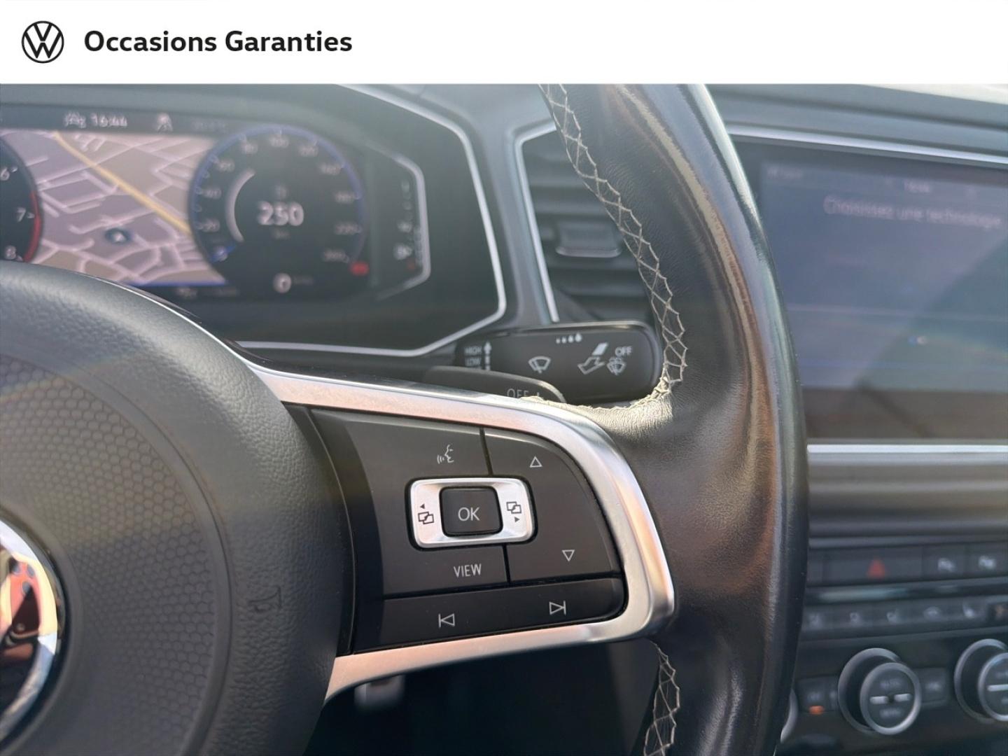 Voitures occasions VOLKSWAGEN T-Roc Cabriolet R-Line Villeneuve-d'Ascq