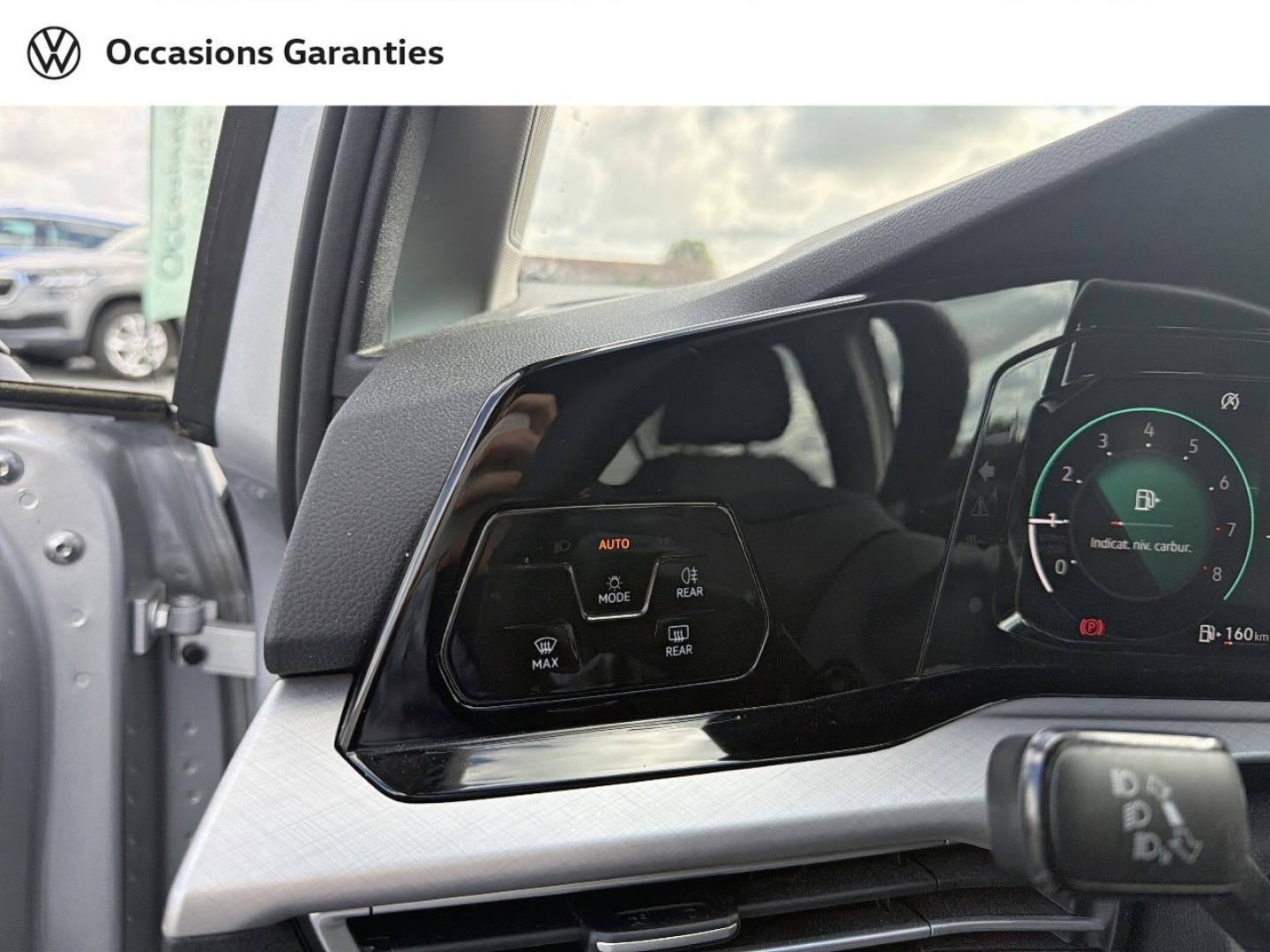 Voitures occasions VOLKSWAGEN GOLF Life Dunkerque