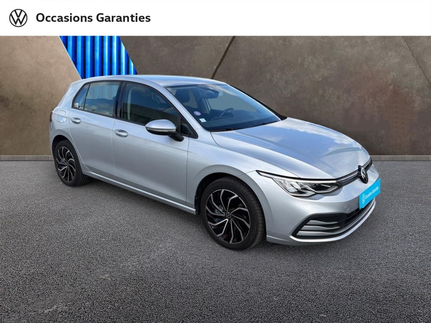 Voitures occasions VOLKSWAGEN GOLF Life Dunkerque