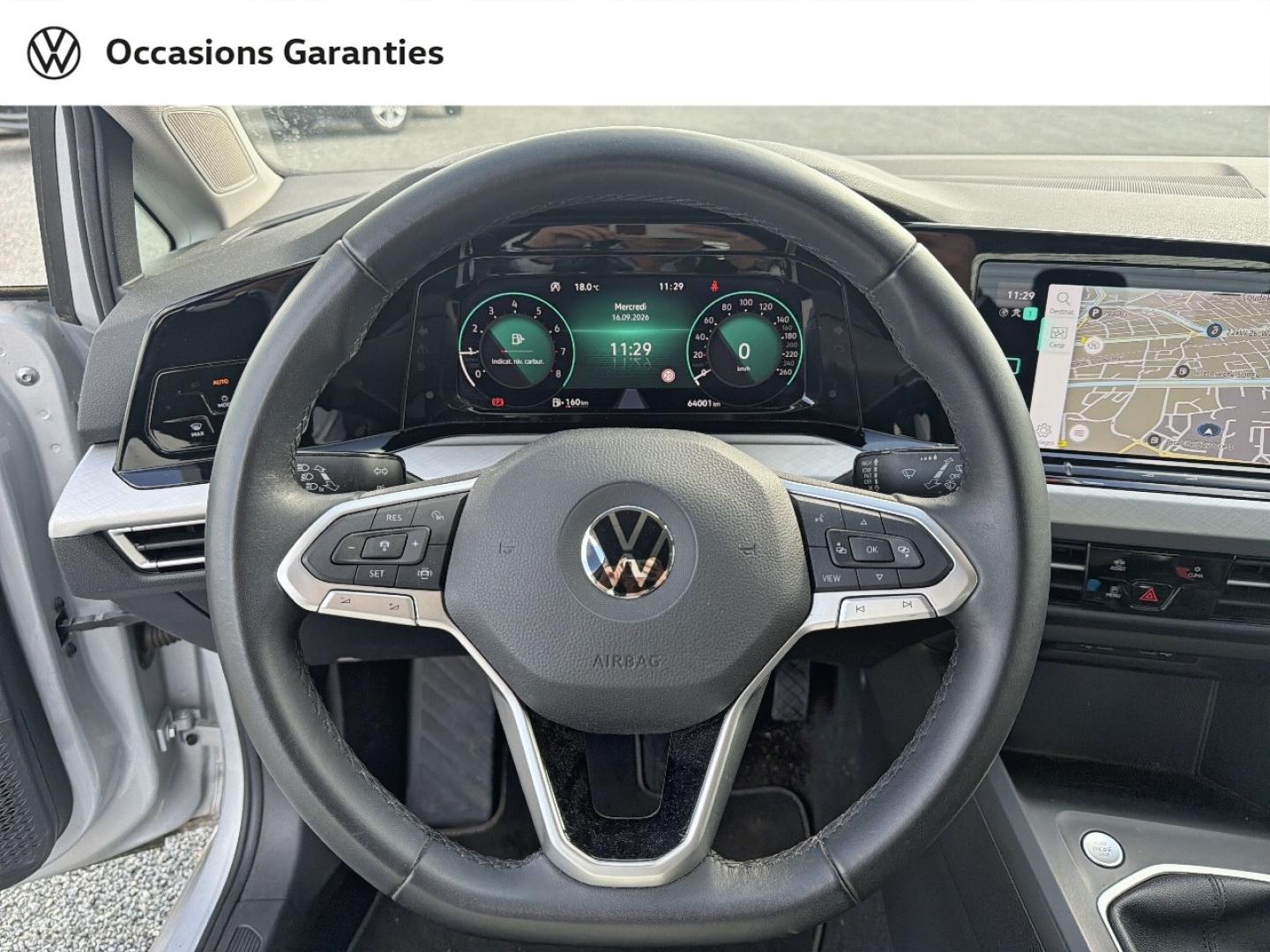 Voitures occasions VOLKSWAGEN GOLF Life Dunkerque