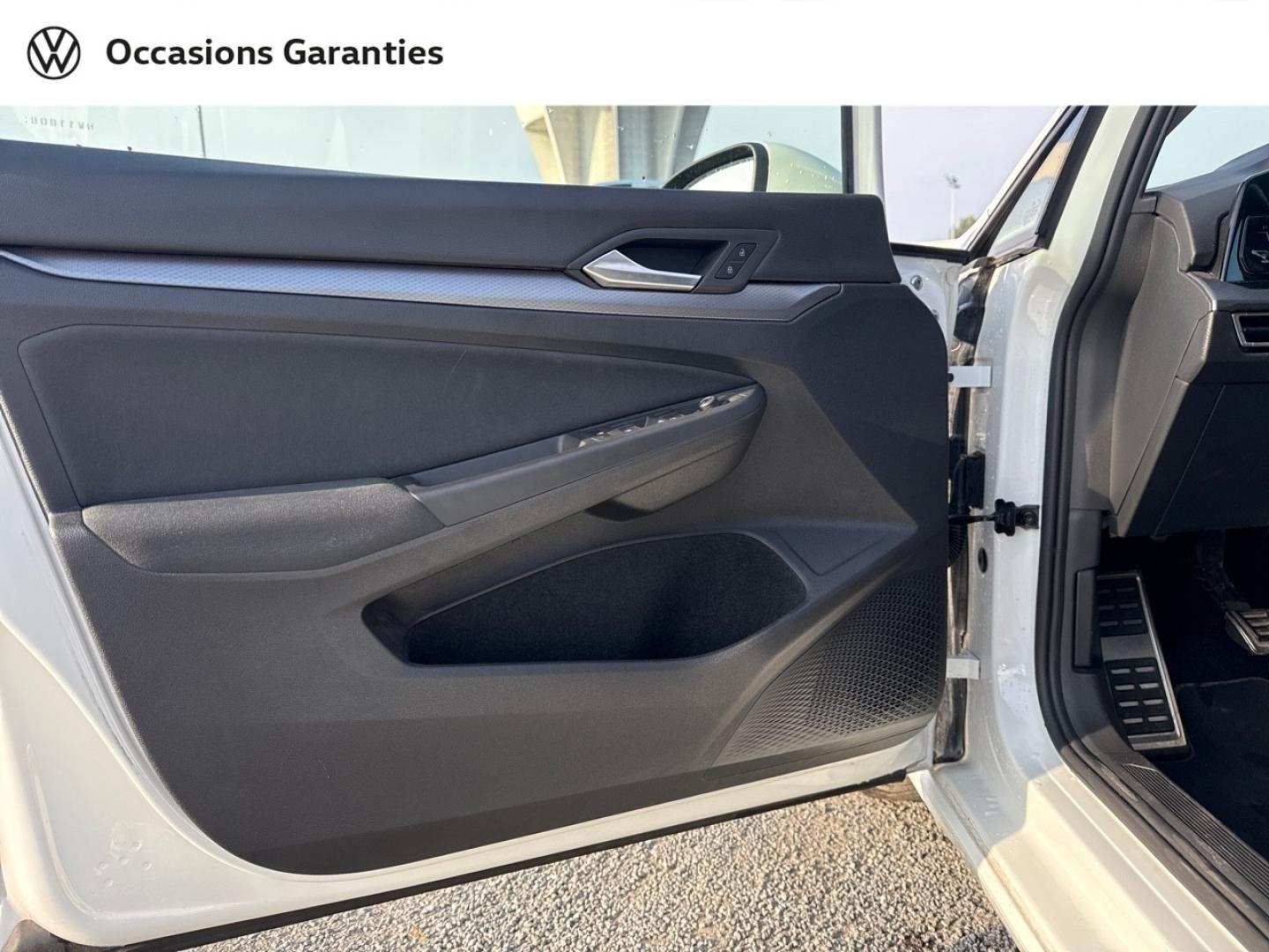 Voitures occasions VOLKSWAGEN GOLF Active Lens