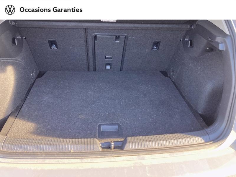 Voitures occasions VOLKSWAGEN GOLF Life Hazebrouck