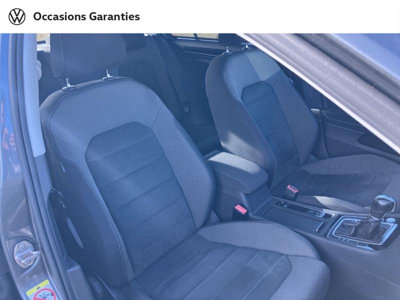 Voitures occasions VOLKSWAGEN GOLF Carat Hazebrouck