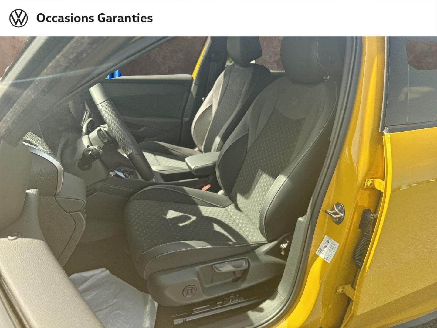 Voitures occasions VOLKSWAGEN T-ROC R-Line Hazebrouck