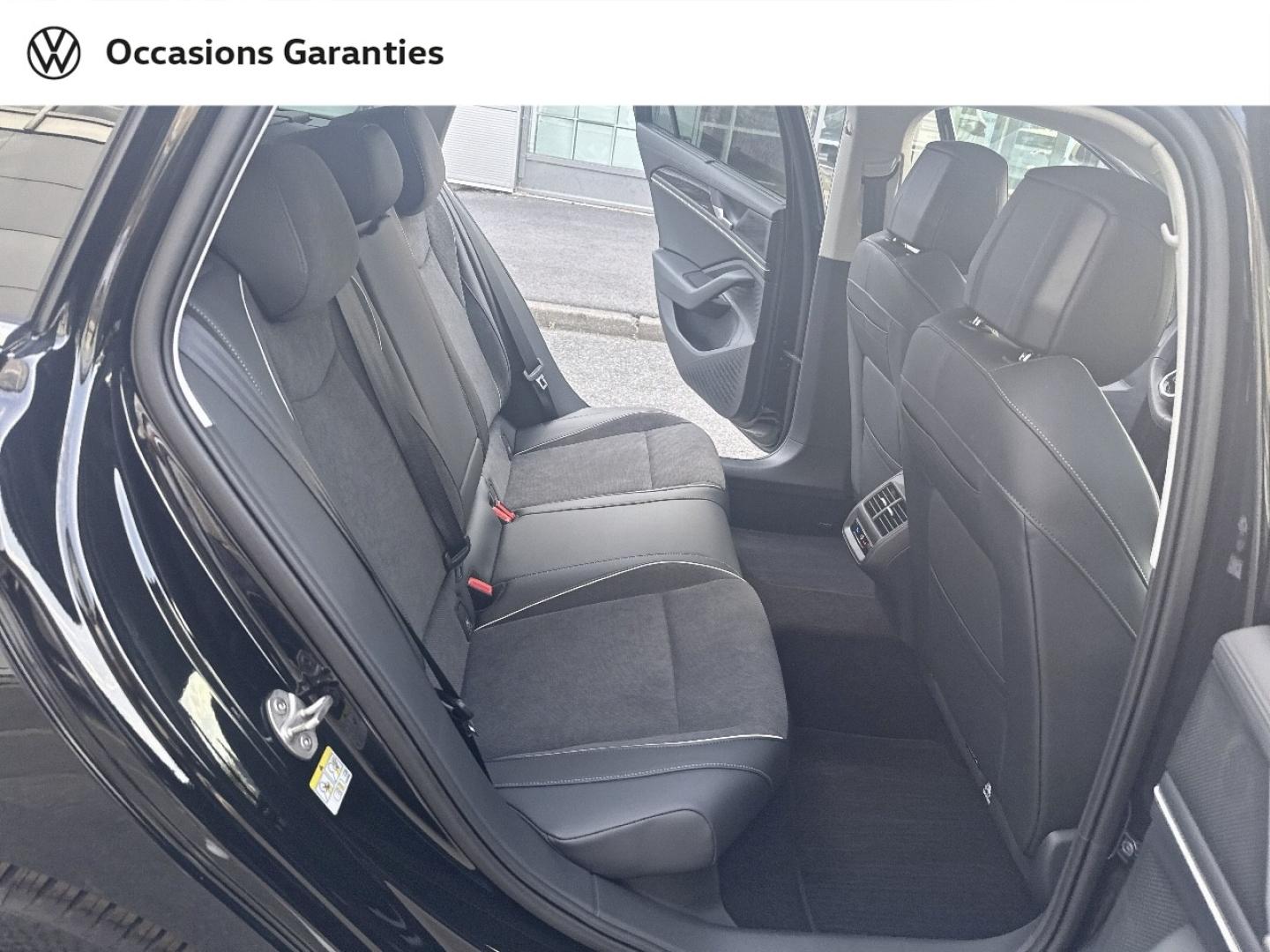 Voitures occasions VOLKSWAGEN Passat SW Elegance Hazebrouck