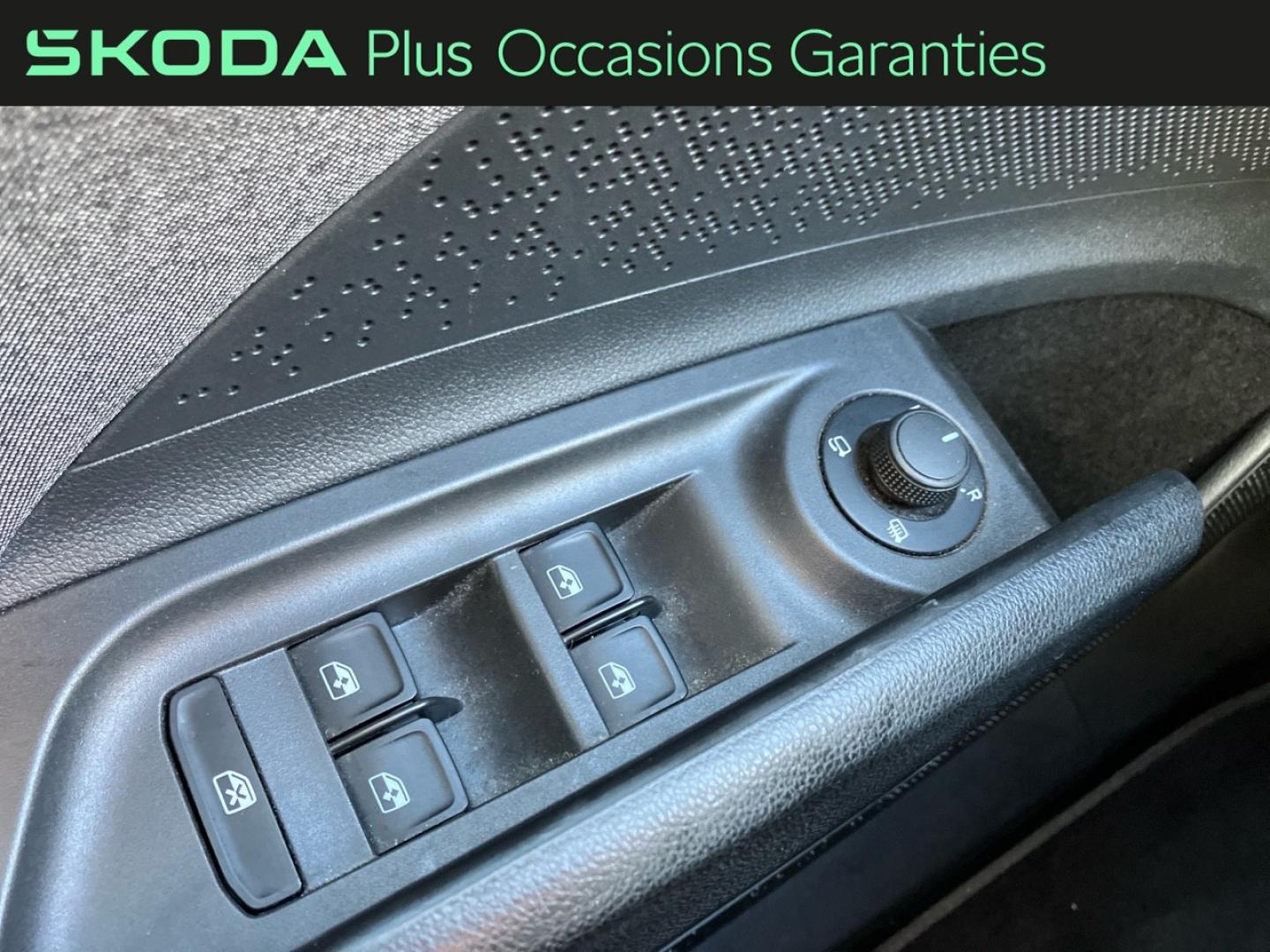 Voitures occasions ŠKODA ENYAQ Base Hazebrouck