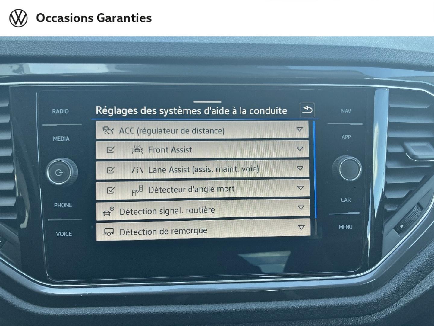 Voitures occasions VOLKSWAGEN T-ROC Carat Hazebrouck