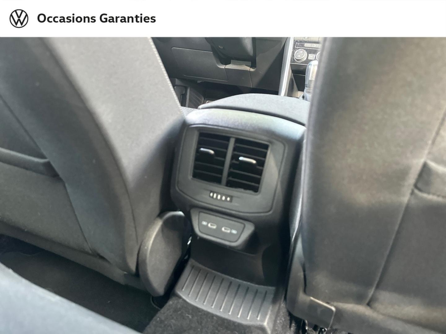 Voitures occasions VOLKSWAGEN T-ROC Active Villeneuve-d'Ascq