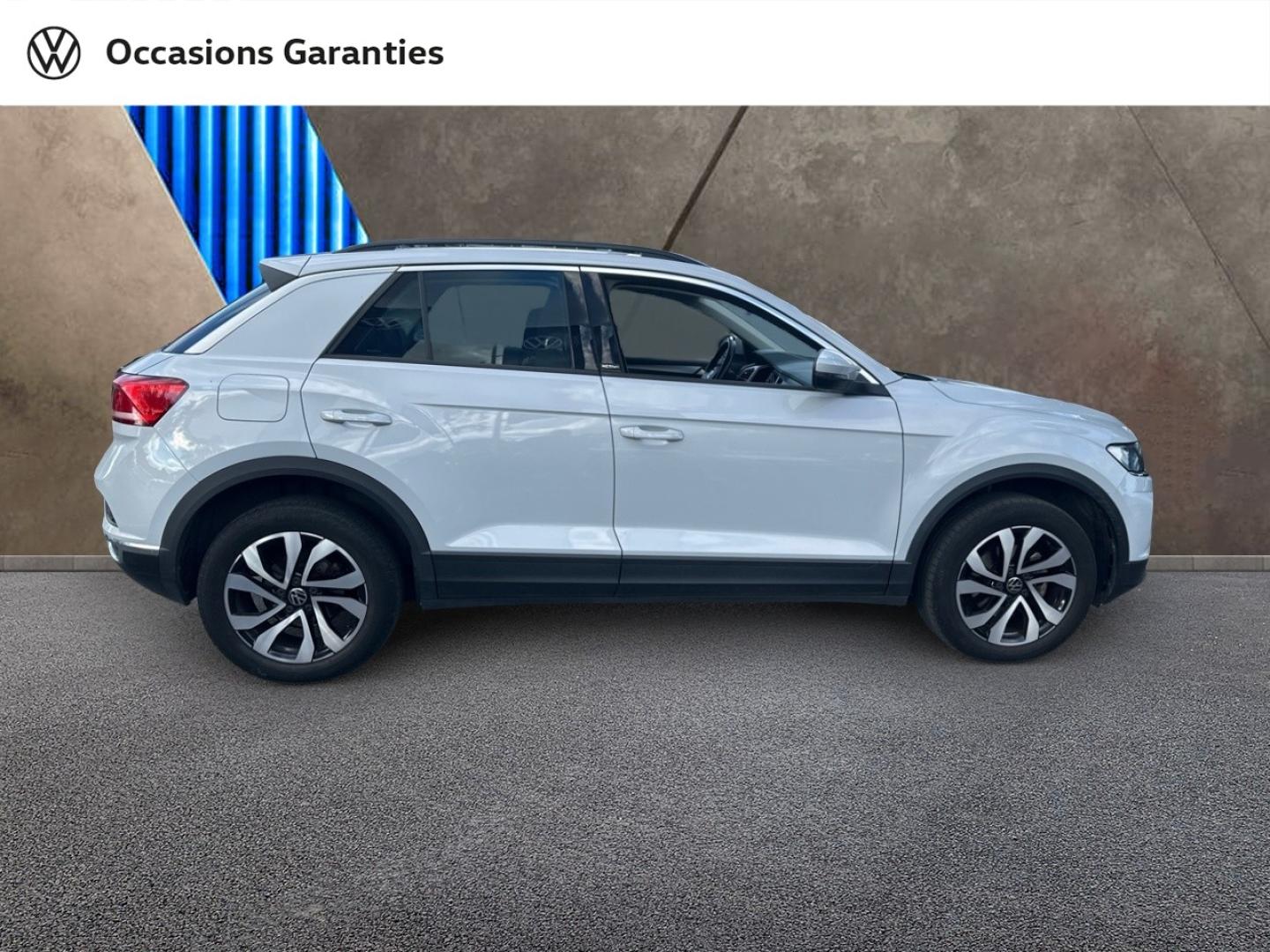 Voitures occasions VOLKSWAGEN T-ROC Active Villeneuve-d'Ascq