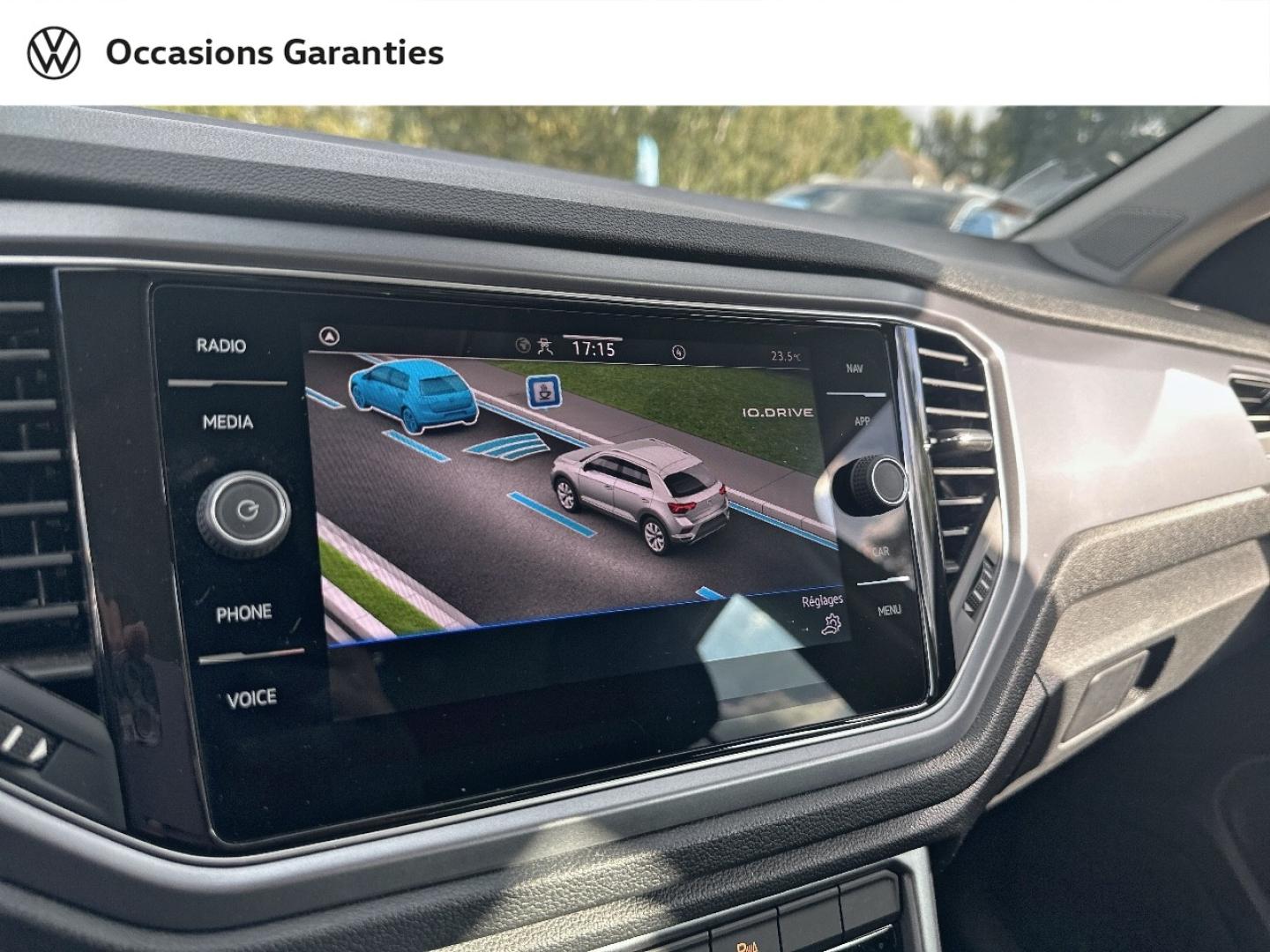 Voitures occasions VOLKSWAGEN T-ROC Active Villeneuve-d'Ascq