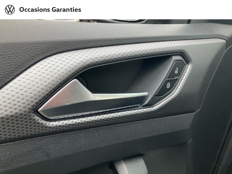 Voitures occasions VOLKSWAGEN T-CROSS Active Villeneuve-d'Ascq