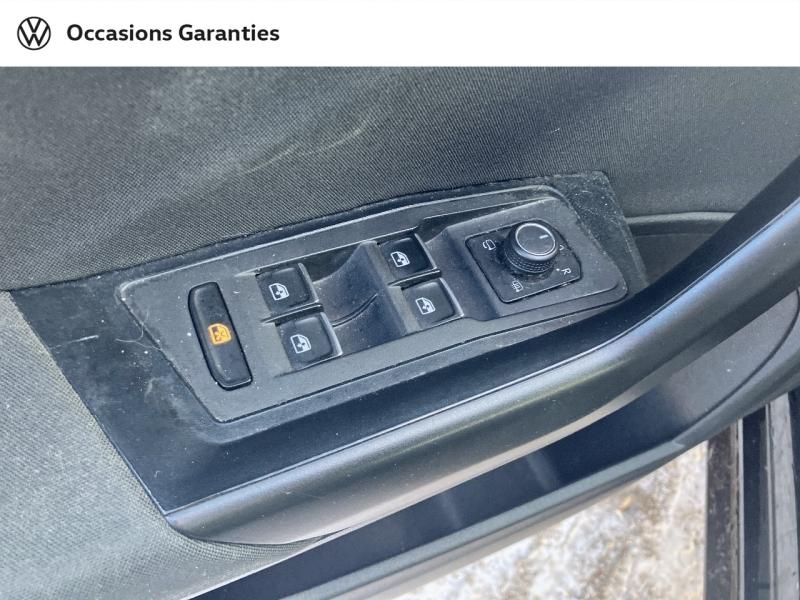 Voitures occasions VOLKSWAGEN T-ROC Active Villeneuve-d'Ascq