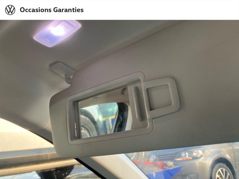Voitures occasions VOLKSWAGEN T-ROC Active Villeneuve-d'Ascq
