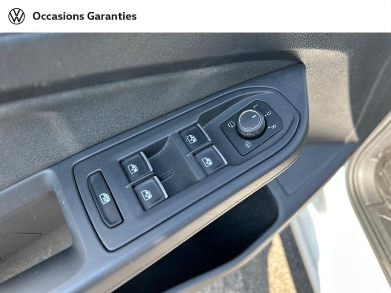 Voitures occasions VOLKSWAGEN GOLF Life Business Villeneuve-d'Ascq