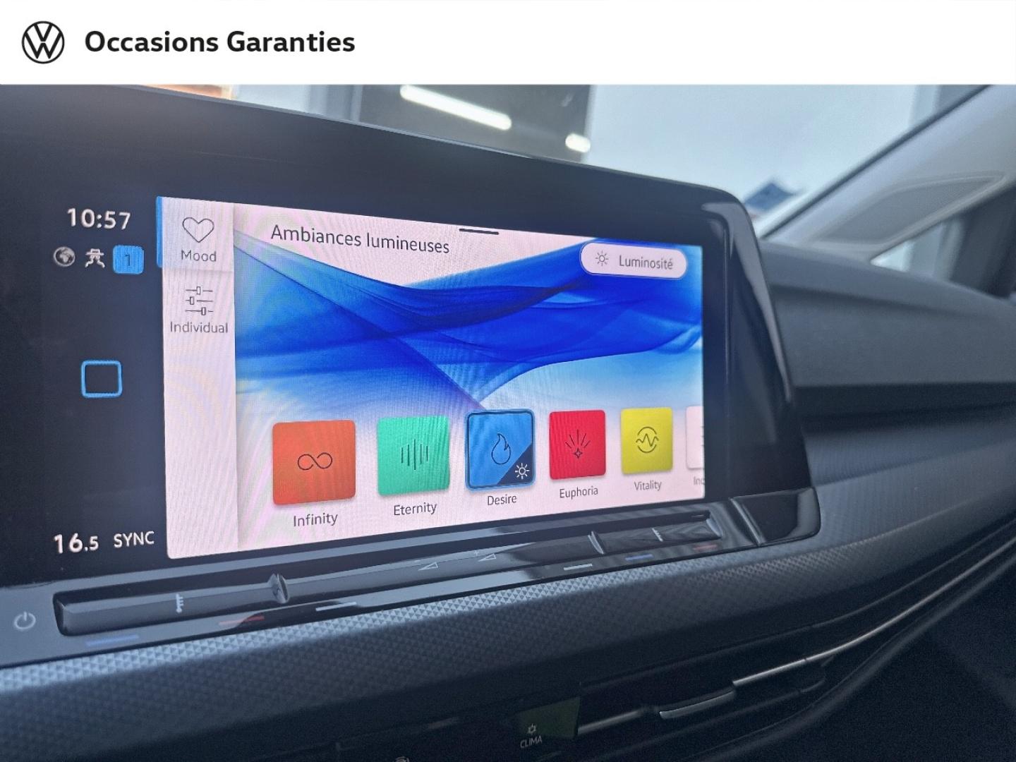 Voitures occasions VOLKSWAGEN GOLF Active Villeneuve-d'Ascq
