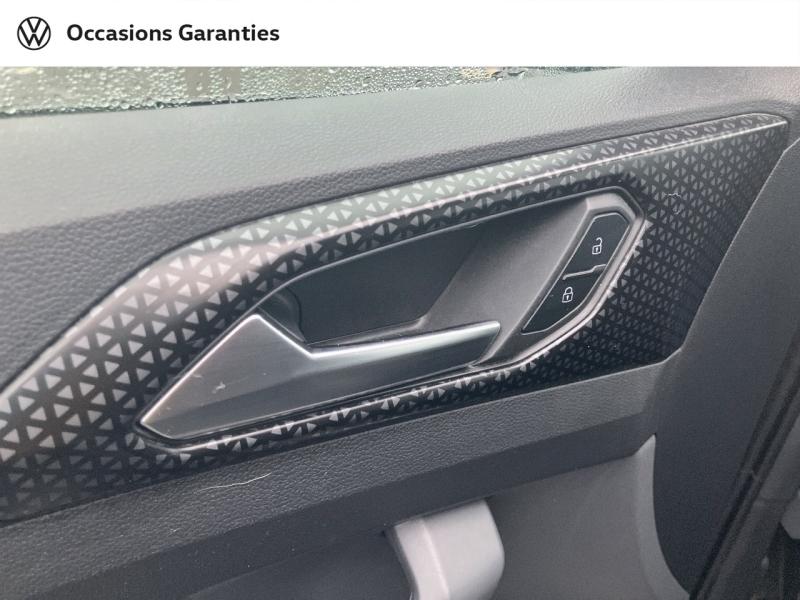 Voitures occasions VOLKSWAGEN T-CROSS Carat Villeneuve-d'Ascq