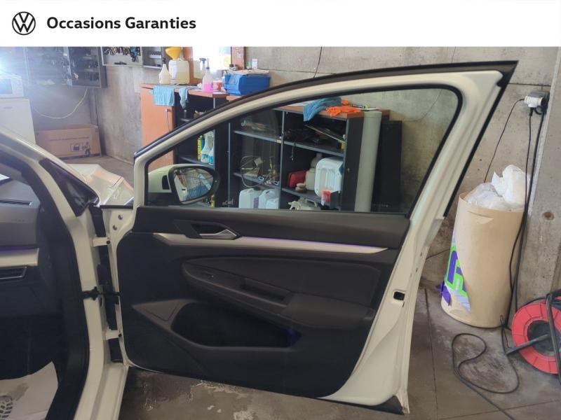 Voitures occasions VOLKSWAGEN GOLF Life Villeneuve-d'Ascq