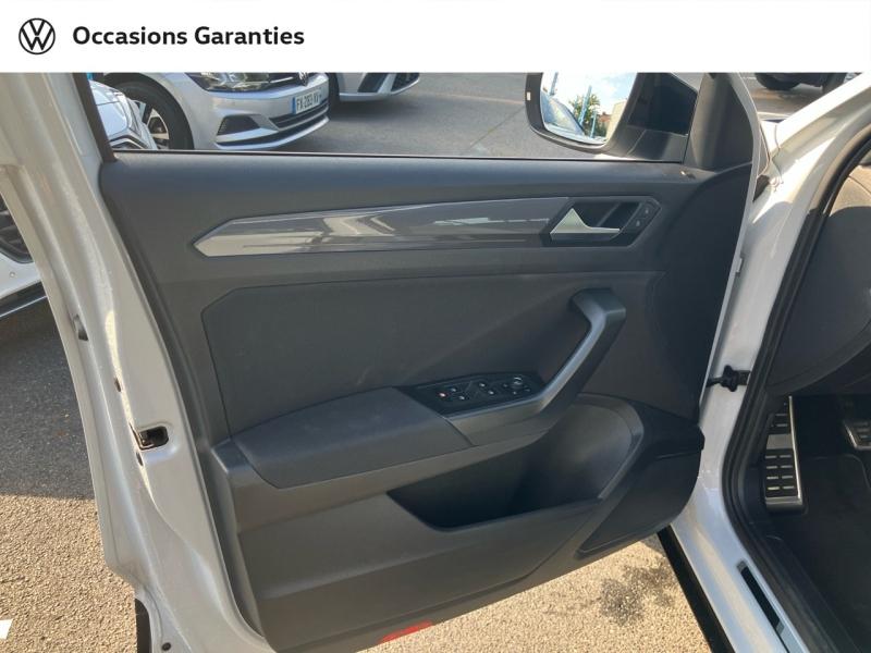 Voitures occasions VOLKSWAGEN T-ROC IQ.Drive Villeneuve-d'Ascq