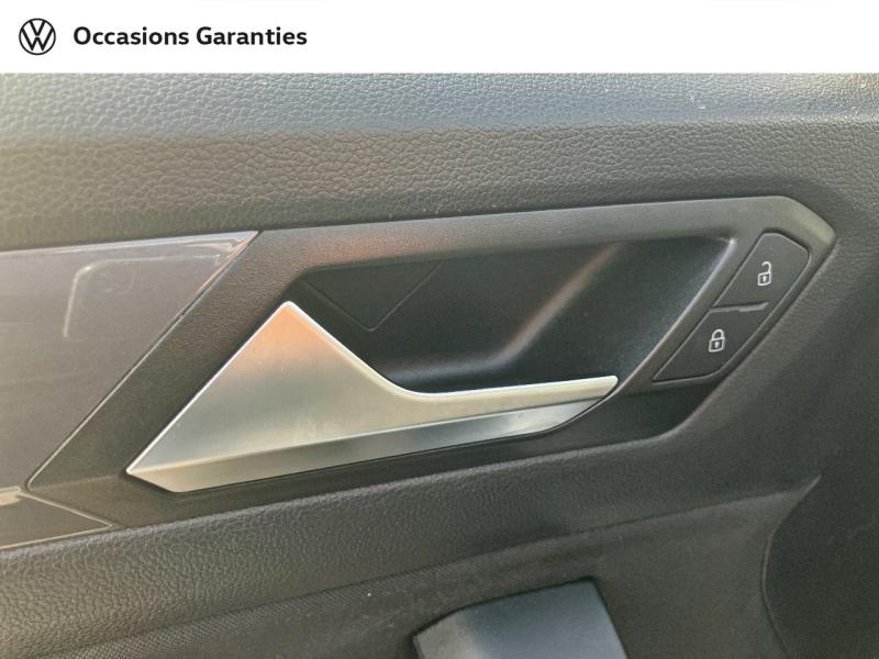 Voitures occasions VOLKSWAGEN T-ROC IQ.Drive Villeneuve-d'Ascq