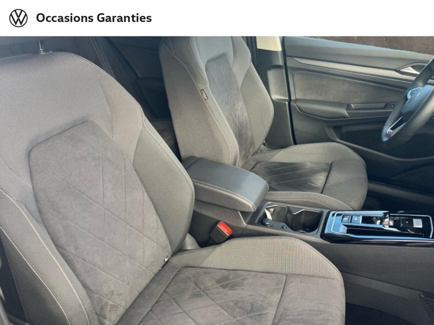 Voitures occasions VOLKSWAGEN GOLF Style Villeneuve-d'Ascq