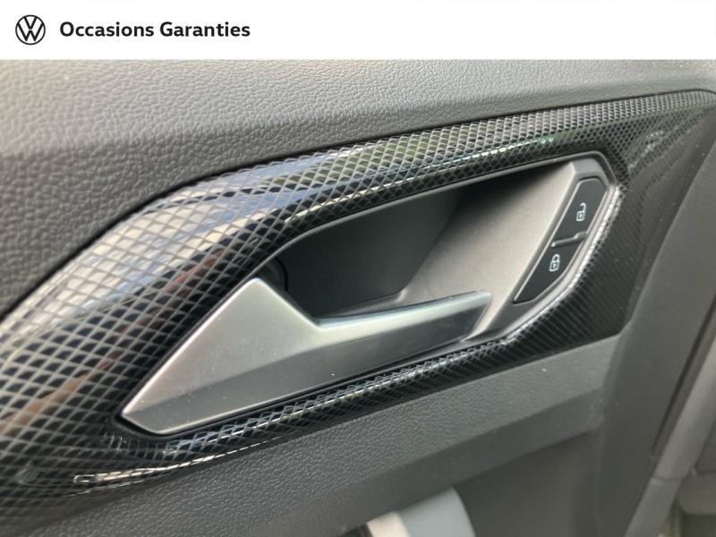 Voitures occasions VOLKSWAGEN T-CROSS R-Line Villeneuve-d'Ascq