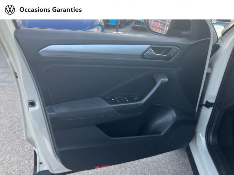 Voitures occasions VOLKSWAGEN T-ROC Life Villeneuve-d'Ascq