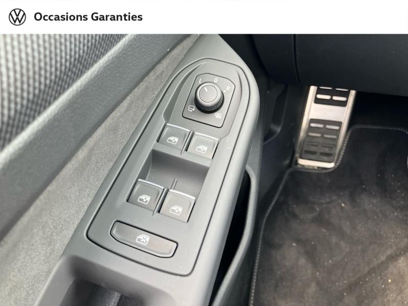 Voitures occasions VOLKSWAGEN GOLF R-Line Villeneuve-d'Ascq