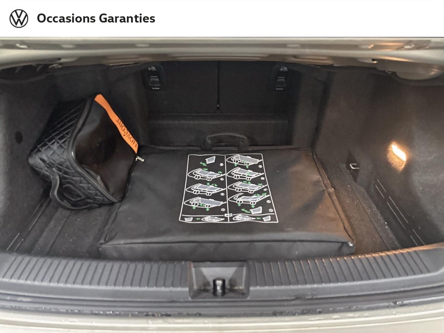 Voitures occasions VOLKSWAGEN T-Roc Cabriolet Style Villeneuve-d'Ascq