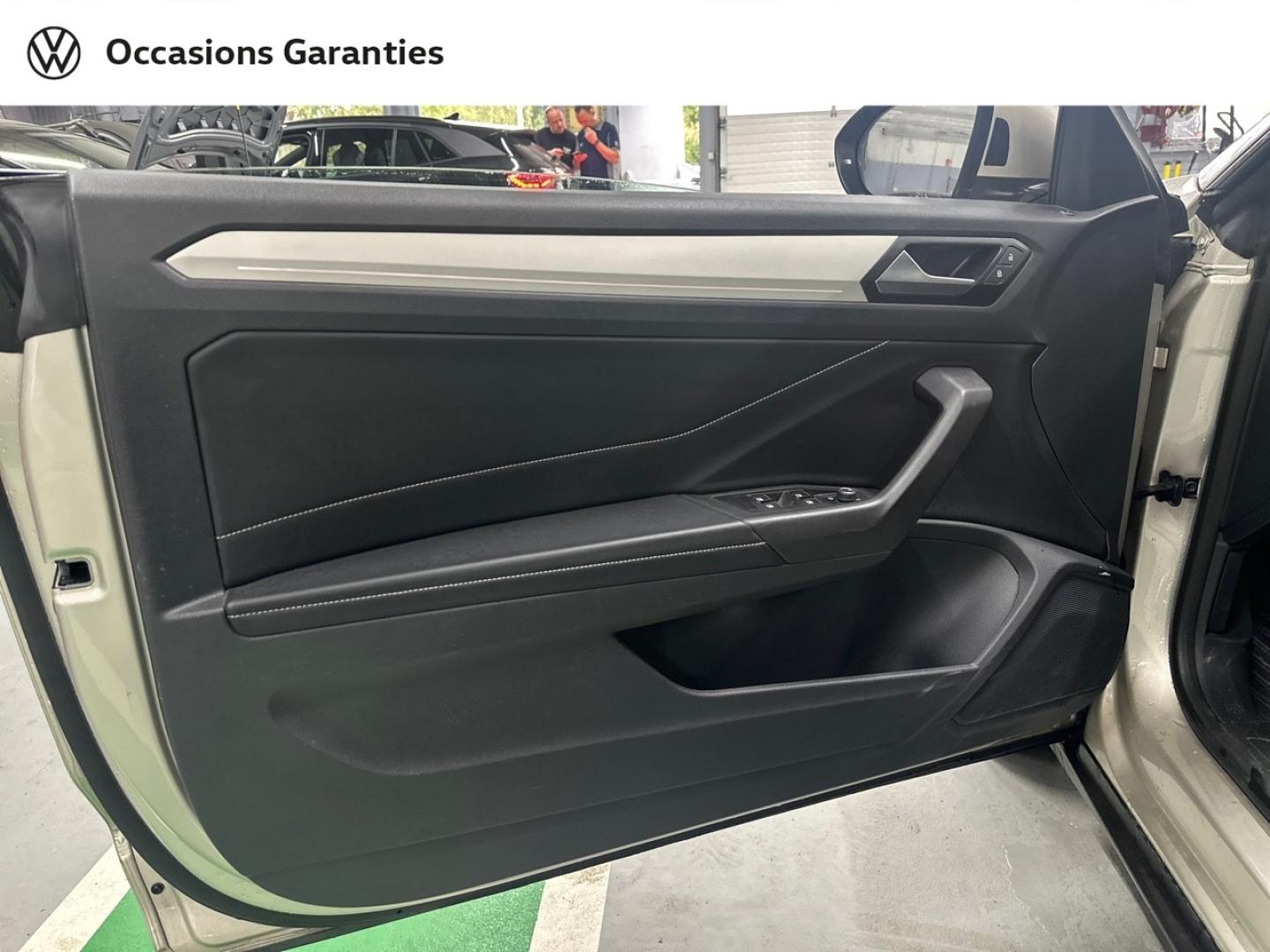 Voitures occasions VOLKSWAGEN T-Roc Cabriolet Style Bruay-la-Buissière