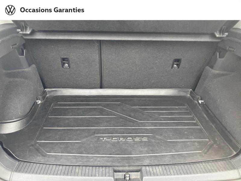 Voitures occasions VOLKSWAGEN T-CROSS Carat Villeneuve-d'Ascq