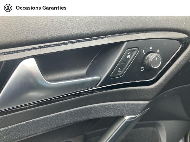 Voitures occasions VOLKSWAGEN GOLF Sound Villeneuve-d'Ascq