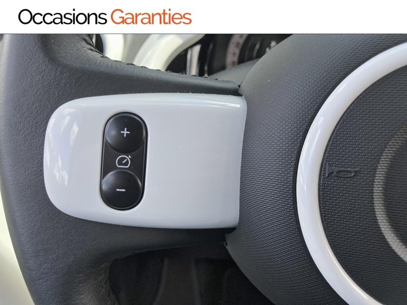 Voitures occasions RENAULT TWINGO Intens Villeneuve-d'Ascq