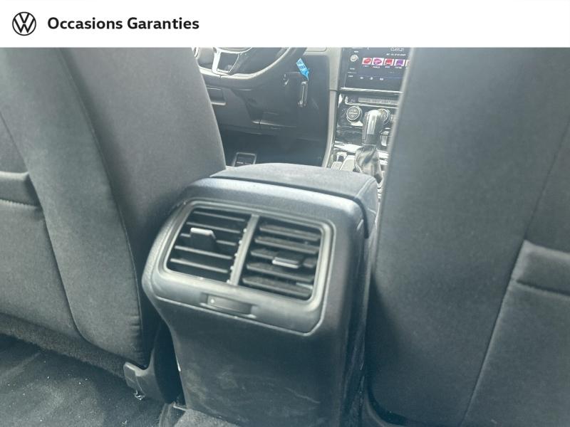 Voitures occasions VOLKSWAGEN GOLF IQ.Drive Villeneuve-d'Ascq