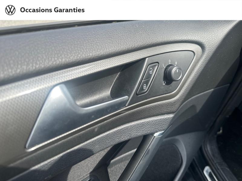 Voitures occasions VOLKSWAGEN GOLF IQ.Drive Villeneuve-d'Ascq