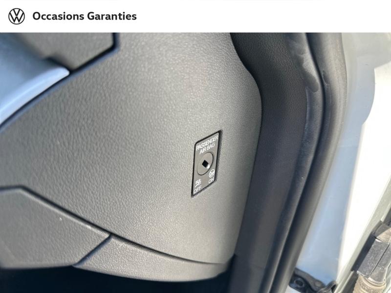 Voitures occasions VOLKSWAGEN GOLF Life Business Villeneuve-d'Ascq