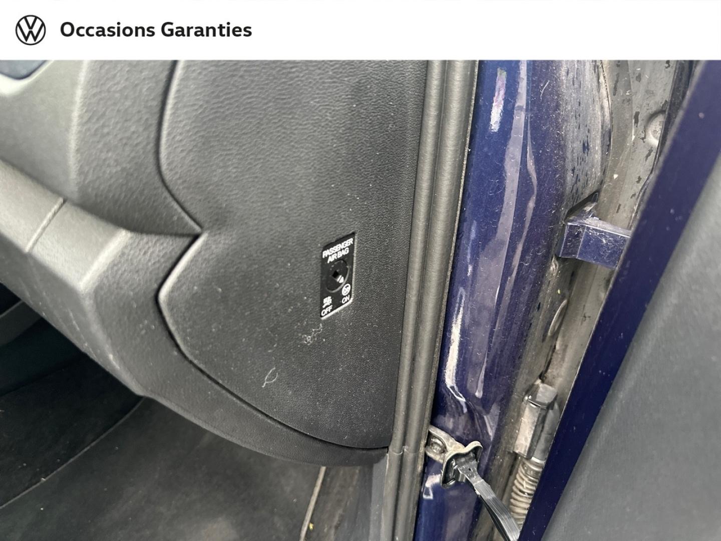 Voitures occasions VOLKSWAGEN T-ROC United Lens