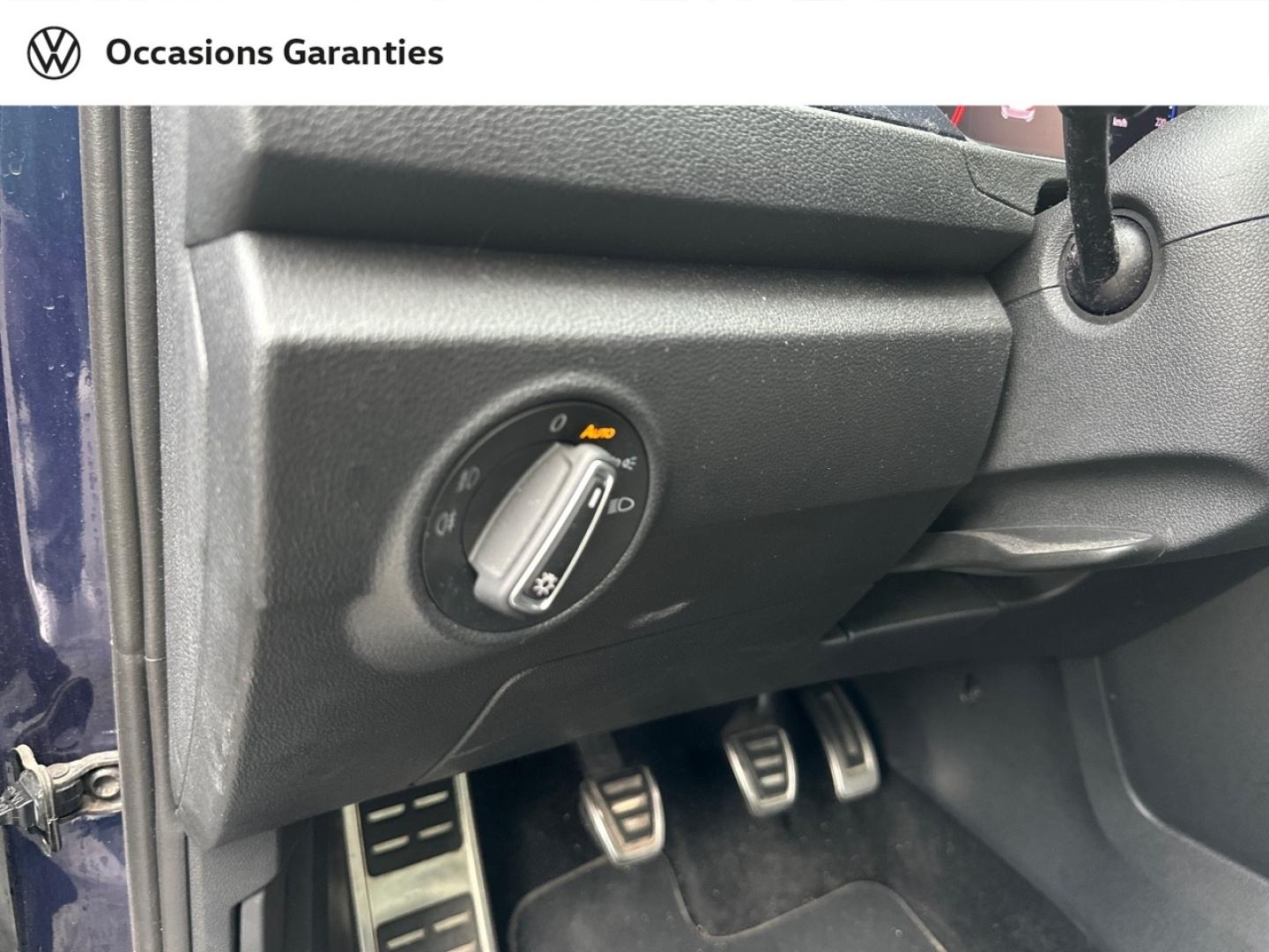 Voitures occasions VOLKSWAGEN T-ROC United Lens