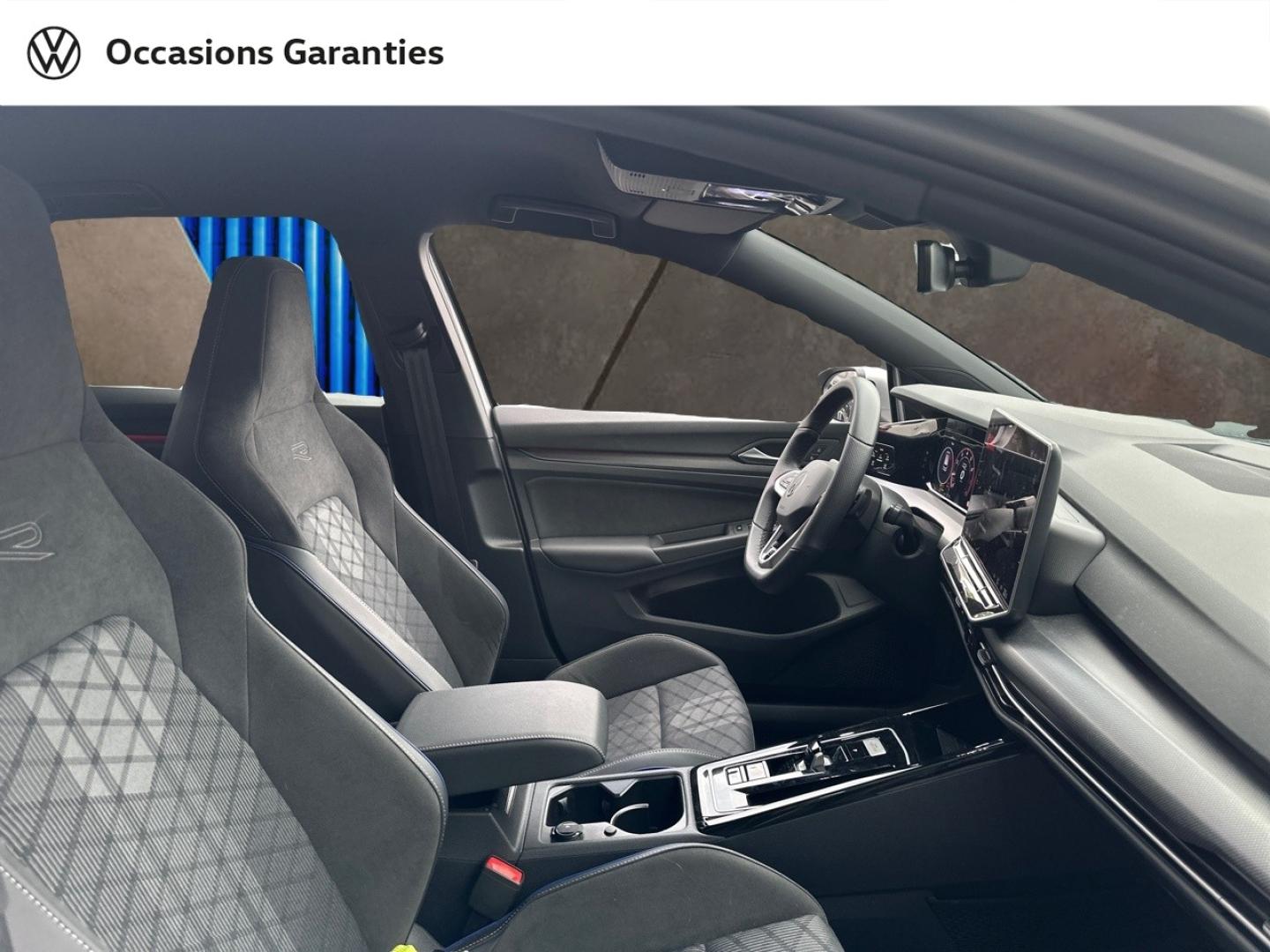 Voitures occasions VOLKSWAGEN GOLF R-Line Edition Lens