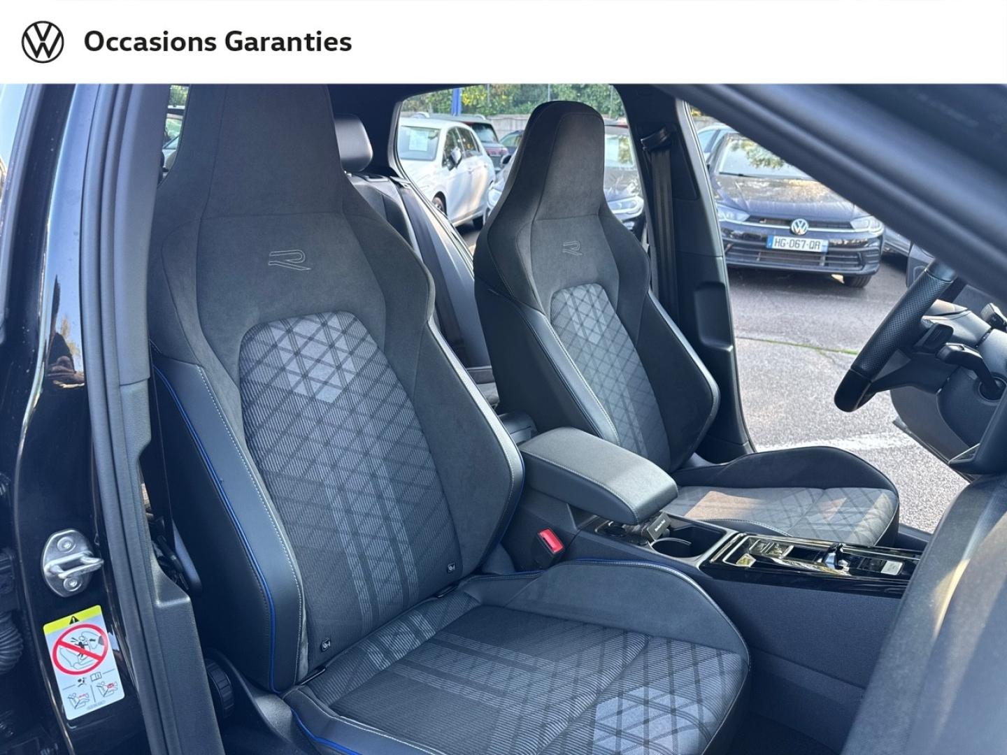 Voitures occasions VOLKSWAGEN GOLF R-Line Edition Lens