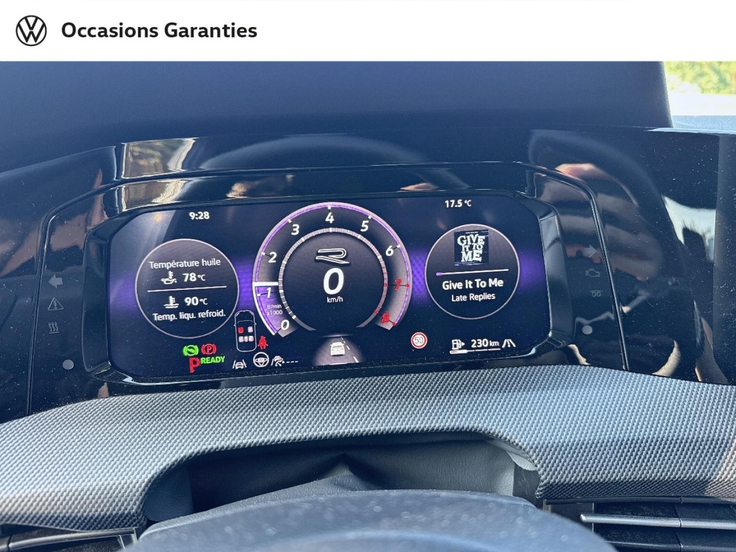 Voitures occasions VOLKSWAGEN GOLF R-Line Edition Lens
